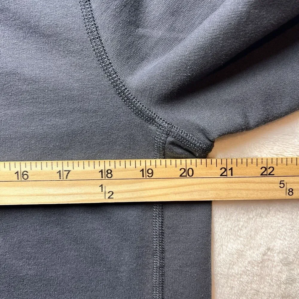 J.Crew Performance Quarter Zip Long Sleeve Stretch Size M Blue Pullover